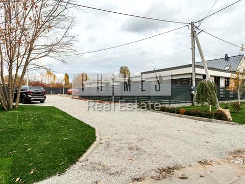 будинок за адресою Довженка вул.