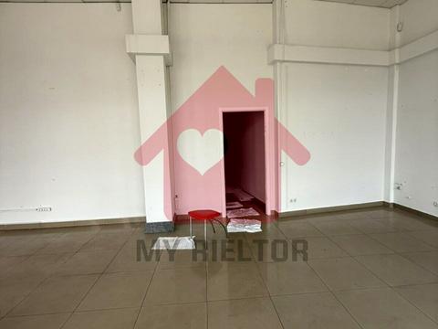 комерційна за адресою Корятовича пл., 5