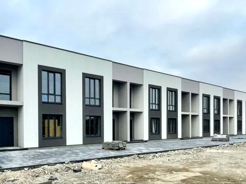 будинок за адресою Центральна вул., 11