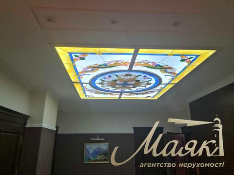 комерційна за адресою Антоновича, 131