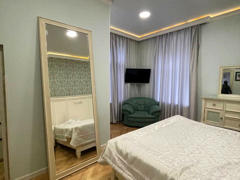 квартира за адресою Кирила і Мефодія вул., 9