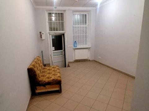 комерційна за адресою Базарна, 30