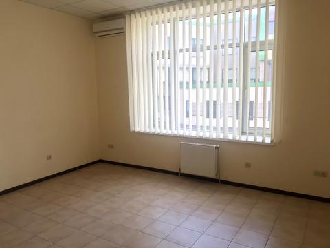 комерційна за адресою Валерія Лобановського просп. (Червонозоряний), 6-В