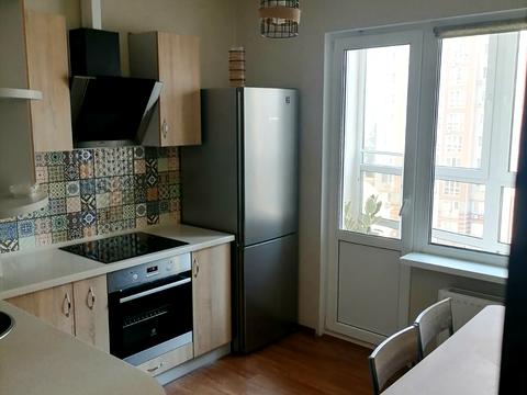 квартира за адресою Бориса Гмирі вул., 12-Б