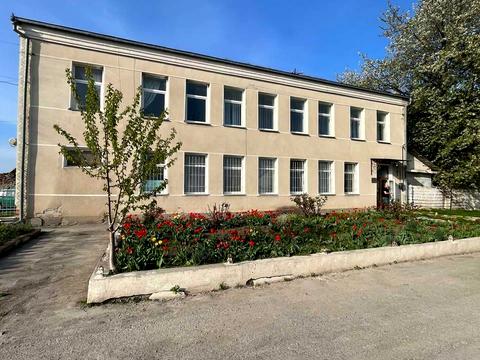 комерційна за адресою Залізнична, 8