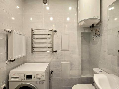квартира за адресою Анни Ахматової вул., 22