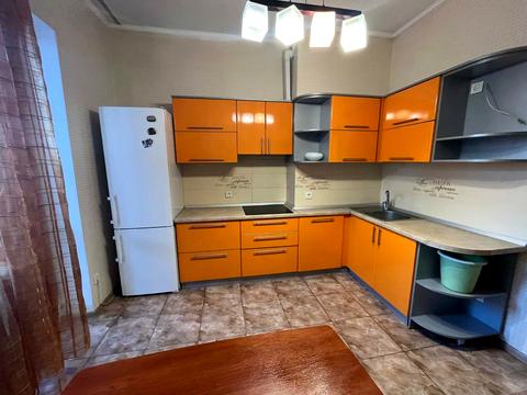 квартира по адресу Небесной Сотни просп. (Маршала Жукова), 3А/1