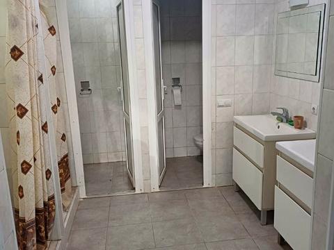 коммерческая по адресу Мира ул., 11