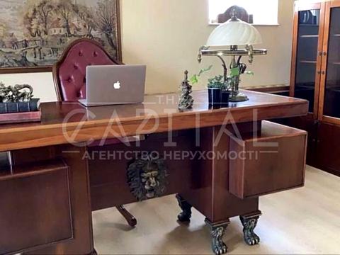 будинок за адресою Центральна вул., 30-В