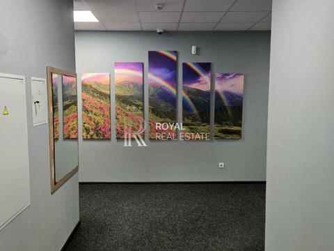 комерційна за адресою Лесі Українки бульв., 34
