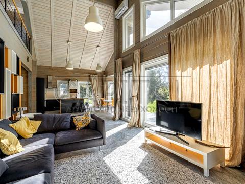 будинок за адресою Центральна вул.