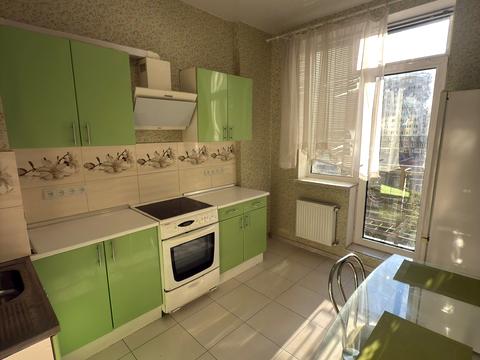 квартира за адресою Перлинна вул., 3