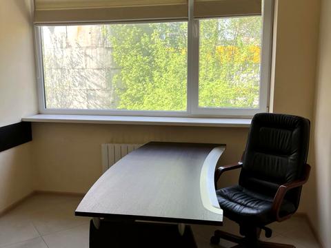 комерційна за адресою Іоанна Павла II вул. (Патріса Лумумби), 7
