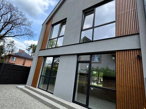 дом по адресу Евгения Патона ул.