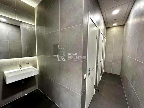 комерційна за адресою Фізкультури вул., 30