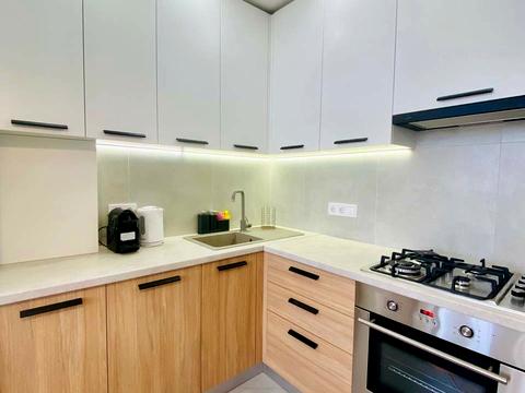 квартира за адресою Практична вул., 1