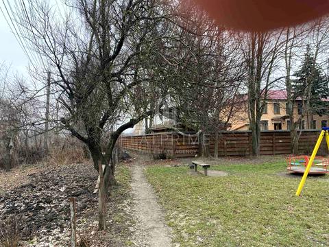 ділянка за адресою Васильків, Комарова