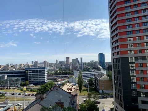 квартира за адресою Патріарха Мстислава Скрипника вул., 7