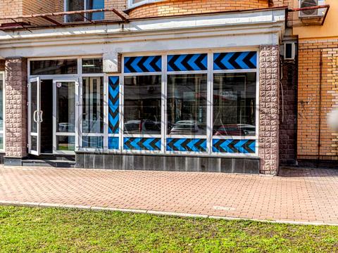 коммерческая по адресу Владимира Ивасюка просп. (Героїв Сталінграду), 8