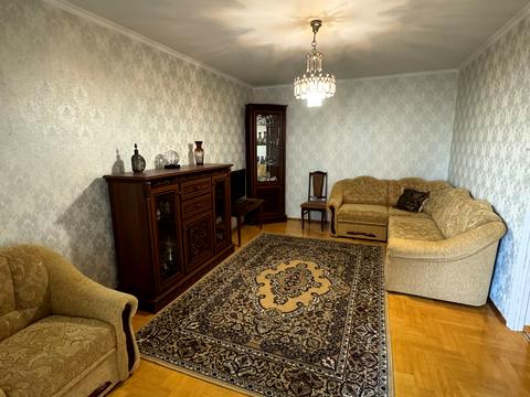 квартира за адресою Анни Ахматової вул., 6