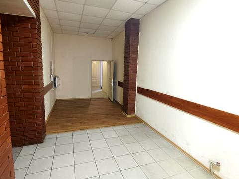 комерційна за адресою Воробйова вул., 13