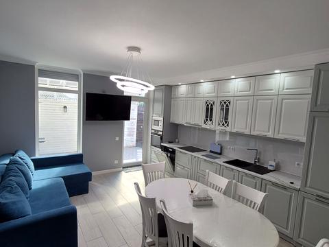 будинок за адресою Петра Дорошенка вул., 12/8