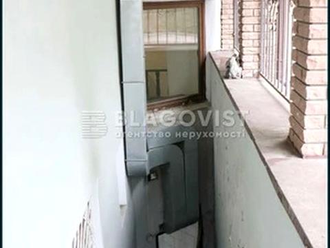 комерційна за адресою Лютеранська вул., 4