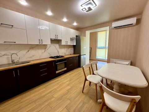 квартира за адресою Сімейна вул., 5