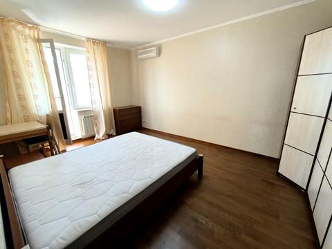 квартира за адресою Голосіївський просп. (40-річчя Жовтня), 68