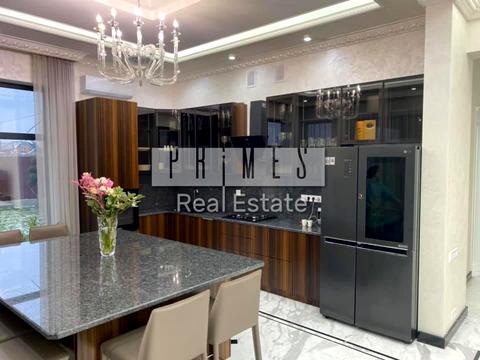 будинок за адресою 3-тя Будівельників вул.