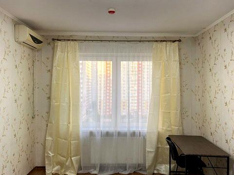 квартира за адресою Софії Русової вул., 1