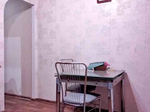 квартира за адресою Курсанта Єськова вул., 8-А