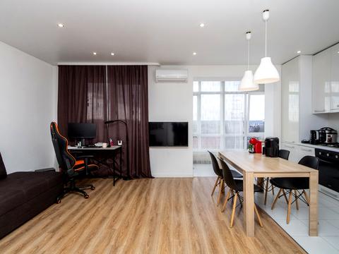 квартира за адресою Андрія Мельника вул., 10