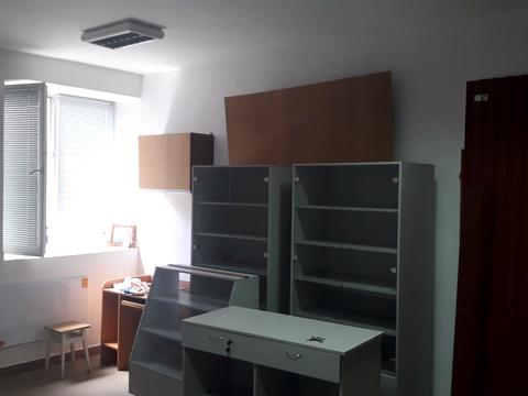 комерційна за адресою Злуки просп., 47-Б