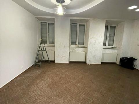коммерческая по адресу Нижанковского ул., 18