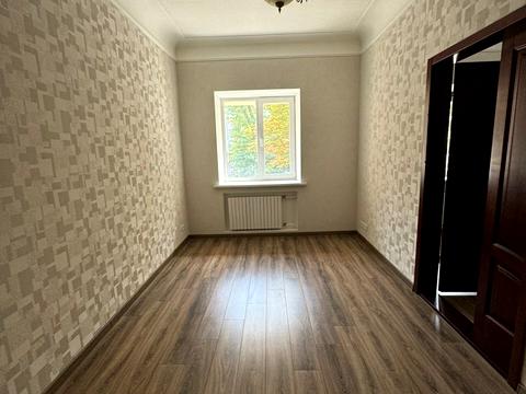 квартира за адресою Дмитра Яворницького просп. (Карла Маркса), 90