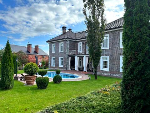 будинок за адресою вулиця Кошового