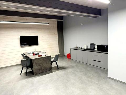 комерційна за адресою Івана Боберського вул. (Механізаторів), 7