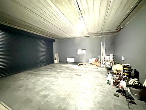 будинок за адресою Квітнева вул.