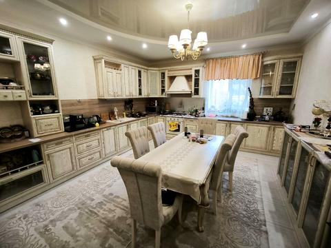 будинок за адресою Олени Теліги пров. (Достоєвського), 43