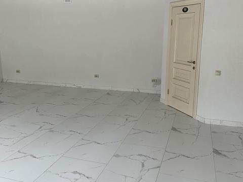 комерційна за адресою Берегова вул., 20
