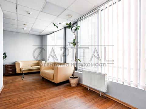 комерційна за адресою Тараса Шевченка бульв., 33