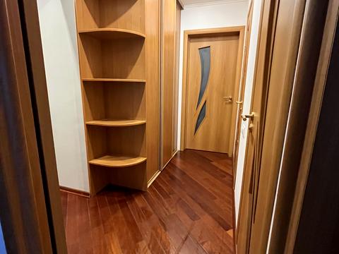 квартира за адресою Академіка Єфремова вул. (Командарма Уборевича), 17