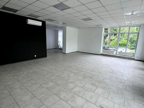 комерційна за адресою Університетська вул., 29а