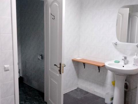 комерційна за адресою Болсуновська, 8