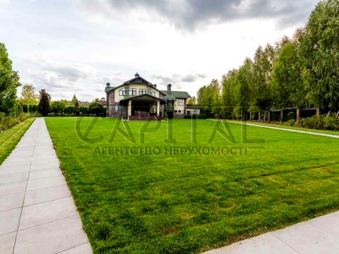 будинок за адресою с. Плюти, Світанкова, 10