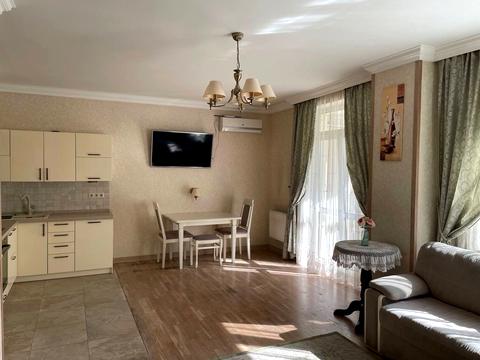 квартира за адресою Раїси Окіпної вул., 10-Б