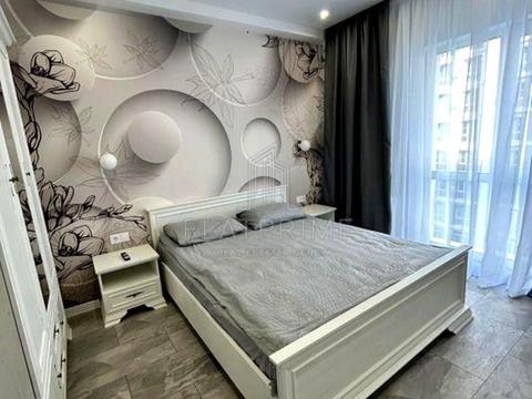 квартира за адресою Михайла Максимовича вул. (Онуфрія Трутенка), 28-Е