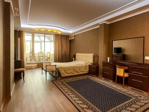 квартира за адресою Василя Симоненка вул., 5