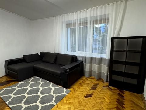 квартира за адресою Героїв Крут бульв. (Героїв Сталінграду), 4
